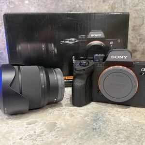 Sony Alpha 7 IV Mirrorless Camera Bundle